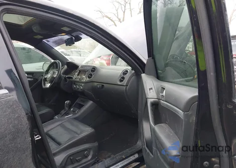 2014 Volkswagen Tiguan R-Line z USA, uszkodzony, nr VIN WVGAV3AX5EW560387